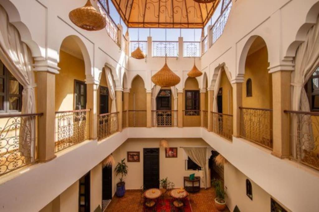 Villa Riad En Exlusivite A 5Min De La Place Jamaa El Fna à Marrakesh Extérieur photo